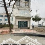 Cần bán căn shophouse góc 3 mặt tiền, 3 tầng 1 tum, cạnh bùng binh của kđt viglacera đông phong