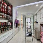 Nhà đẹp nam dư ở ngay, dân xây cẩn thận, chắc chắn,3 ngủ, 20m ra phố, 6.2 tỷ
