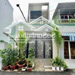 Nhà đẹp rộng rãi 4pn 5wc, nở hậu 5.7m hoàn công đầy đủ. bước chân ra đường lê văn thịnh