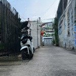 Cc gửi bán gấp nhà khu 3, phú hòa, thủ dầu một, bình dương, sân xe tải rộng rãi, giá tốt