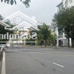 Nhà mặt phố vinhomes grand park, trục phố đi bộ d2a, dt 7x18, 5 tầng hoàn thiện, giá 37,5 tỷ