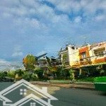 Bán tòa nhà căn hộ dịch vụ - 4 lầu + hầm - dòng tiền ổn định 1 tỷ/năm - giá chỉ 25 tỷ