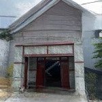 Nhà trệt lầu 81m2 3ty5 tl gần đường đt743 chỉ 300m , gần chợ đông đô 500m, p.an phú