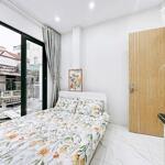 Bán tòa chung cư mini 6 tầng 11p kk tại đường cầu giấy. giá 10,99 tỷ. doanh thu 60tr/th. lh0987831188