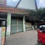 Chính chủ bán nhà mt kinh doanh độc lập p tân thành q tân phú . 8.6 x 32m 2 lầu st cn 270m2 39 tỷ