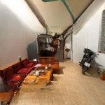 Nhỉnh 6 tỷ nhà 5 tầng dân xây, ngõ rộng gần đường ô tô, gần các trường đh lớn, tiện ích, rất hiếm