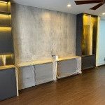 Bán nhà lò đúc, diện tích 40m2, 5 tầng, giá 8.8 tỷ, nhà đẹp ở ngay, ô tô đỗ cửa, gần mặt phố