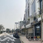 Tam hiệp - hàng xóm kđt linh đàm - nhà rộng - ô tô vào nhà