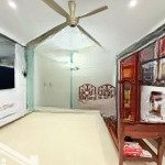 Bán nhà mới xây trung tâm cầu giấy - mặt ngõ thông - 6m mặt tiền lộc - tặng full nội thất xịn