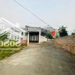 Chính chủ nhờ bán lô 100m2 mặt hồ tân xã kinh doanh sầm uất nhất hoà lạc. giá chỉ 160tr/m2.