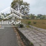 đất đường nhựa 5m5 - 80m2 - cách fpt 3km.