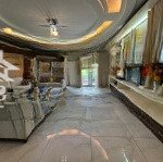 Cực hiếm! nhà hxh 6m khúc sang nhất huỳnh văn bánh, p11, pn. dt 9m x 14m vuông vức. chỉ 19,5 tỷ tl