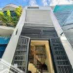 Nhà mới giá tốt, giá ưu đãi luôn thành thái q10, giá 4,3 tỷ, có shr, hoàn công đủ, lh:0902958672