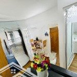 Studio full nội thất có ban công gần hàng xanh, đh hut, uef, hong bang