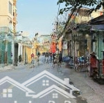 Chính chủ cần tiền bán nhà mặt phố chính phú lương , vị trí kinh doanh tốt . dt 47m . giá 8,x tỷ