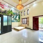 Cho thuê phong bancol tại tạ quang bửu quận 8