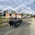 Chỉ 900 triệu sở hữu thửa đất nền sổ riêng thổ cư 1 sẹc ql1a mặt tiền đường nhựa gần trường quốc tế