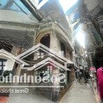 Bán nhà phương mai, lô góc 5 tầng, ngõ nông rộng, kinh doanh, dt 40m2, giá 11.5 tỷ.