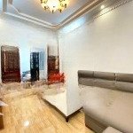 Bán nhà riêng tại phố trung kính, 12,8 tỷ, 51m2, 4pn, 3wc, view đẹp