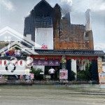 Siêu biệt thự mặt tiền ngay nguyễn văn hưởng, thảo điền, q.2 - 14x23m, 2 tầng, hđt 70 tr/th - 50 tỷ