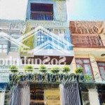 Ngộp vốn bán gấp nhà trương quốc dung, p. 10, phú nhuận, giá 3tỷ050 triệu dt 60m2. lh 0902918803