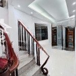 Bán nr đẹp xuất sắc 4pn, 4wc, 35m2 tại nhân hòa, nhân chính, thanh xuân, hn, giá cực chất hơn 6 tỷ