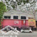 Bán nhà mặt đường dải trung tâm thành phố gần nhà hát lớn, dt 200m2, mặt tiền 6.3m nở hậu 8m