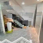 (bán gấp) nhà cực đẹp giá rẻ tại p6,gò vấp,sổ hồng hồng riêng,ô tô đỗ cửa dt42m2 - chỉ 7x tỷ