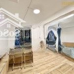 Cho thuê căn hộ studio bancol - bếp rộng - thang máy - giáp quận 1