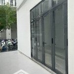 Nhà phố hoàn thiện 94m2 căn góc cam kết rẻ nhất the manhattan vinhomes quận 9