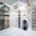 Bán nhà 55 m 5 tầng,nguyễn văn cừ,full nội thất hai thoáng,ô tô đỗ cửa 5 phút sang phố.