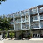 Bán gấp đất vị trí đẹp 4x18m, giá 8.9 tỷ, mặt tiền đường số khu công ích phạm hữu lầu quận 7