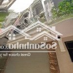 Bán nhà phố cầu giấy - 50m2 x 7 tầng - thang máy - gara ô tô - 50m ra phố - ô tô tránh - kinh doanh