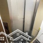 Nhính 5 tỷ- thang máy - 1 bước-ô tô tránh - hiếm -thông- cầu giấy-lạc long quân- ổn định quy hoạch