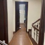 Bán nhà cạnh hồ tây, đường lạc long quân, tây hồ, hà nội, 8,7 tỷ, 46 m2 5 tầng, ô tô đỗ cổng