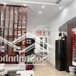 Bán nhà vĩnh hưng, dt 45mx5t giá 5.65 tỉ - nhà đẹp mới ngõ nông gần phố, oto đỗ cổng, sđcc