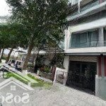 Cho thuê nhà 5 tầng có thang máy bình minh đức giang gần cầu đông trù