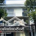 Cho thuê nhà 1 trệt 3 lầu mặt tiền thích quảng đức phú cường
