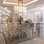 Rẻ nhất thị trường căn đập thông 200m2 times city, 23,5 tỷ full đồ xịn, có 2 slot oto. 0962984823