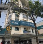 Bán gấp mặt phố hoàng quốc việt cầu giấy dt 275m 9 tầng mt 11m. cho thuê 250/th. giá 128 tỷ.