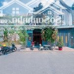 Nhà lầu đường 8m gần ngã tư chiêu liêu giá 3 tỷ 590 tl