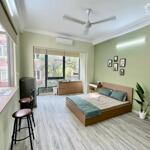 Khai trương căn studio cửa sổ trời vừa thoáng vừa chill chill