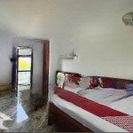 Bán khách sạn 2 sao 5 tầng đường thích quảng đức, vcn phước long