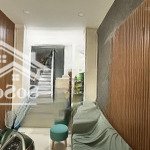 Nhà đẹp 3 tầng - trung tâm quận 10 sầm uất - hoàn công chuẩn chỉnh - không quy hoạch - sổ vuông nở