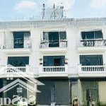 Chỉ khoảng 800 triệu sở hữu ngay căn nhà phố đầy đủ tiện ích tại thủ phủ công nghiệp bình dương.