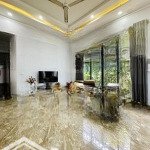 Cho thuê nhà vườn đẹp mặt tiền y moan đầy đủ nội thất - 16 triệu/ tháng