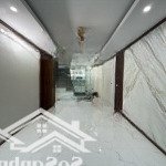 Nhà phân lô ô tô đỗ cổng dân xây 41m2 5 tầng hoàng liệt