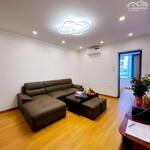 Bán căn hộ tập thể mặt phố trường chinh, đống đa, nhà đẹp, 3 ngủ, 2vs tặng full nội thất, sổ đỏ to
