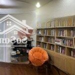 Kẹt vốn bán nhà hồ văn huê, p.9, phú nhuận. giá 3,58 tỷ, dt 60m2, lh như 0766372453, đường rộng
