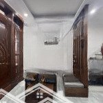 Bán gấp ,bán nhanh căn nhà đẹp phố phúc lợi , long biên. diện tích 34m - 5 tầng - nhỉnh 4 tỷ